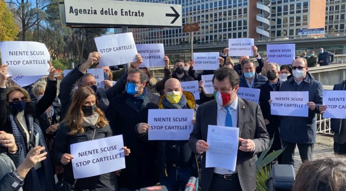 Salvini “Via maestra è il voto, ma pronti a discutere di temi concreti”