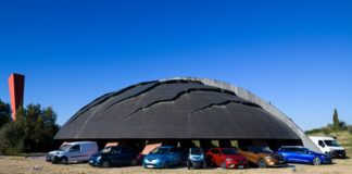 La “Renaulution” parte dalla gamma elettrica e ibrida E-Tech