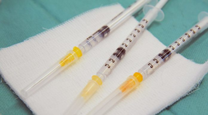 Covid, il vaccino Johnson & Johnson efficace al 66%