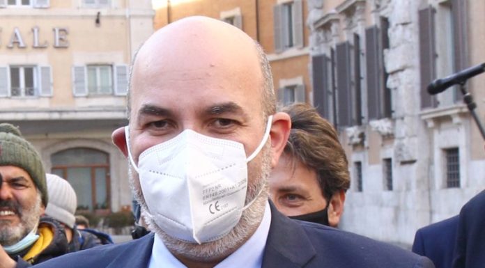 Governo, Crimi “Conte scelta indiscutibile, serve cronoprogramma”