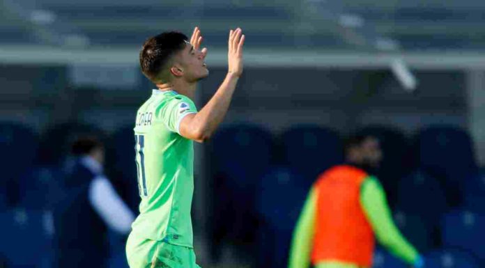 Colpo Lazio a Bergamo, pari fra Cagliari e Sassuolo, vince il Genoa