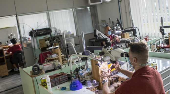 Intesa Sanpaolo e Cna, nuovo accordo per artigiani e piccole aziende