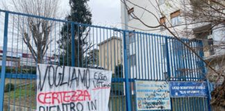 In Campania rientro scuole superiori tra disordini e proteste