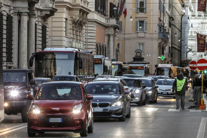 SABATO NELLE VIE DEL CENTRO DI ROMA