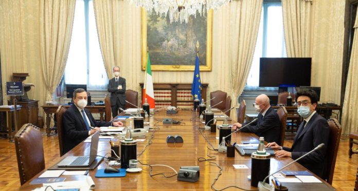 MARIO DRAGHI CON BRUNO TABACCI E ALESSANDRO FUSACCHIA