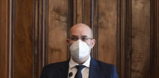 Governo, Crimi “Ci saremo con lealtà ma serve maggioranza politica”