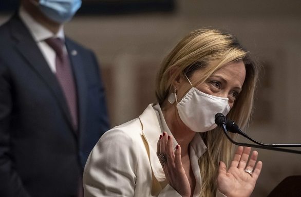 Meloni “Non governo con Pd e M5s, la regola vale anche per Draghi”