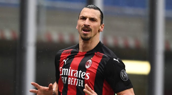 Il Milan fa poker contro il Crotone e ritorna in vetta