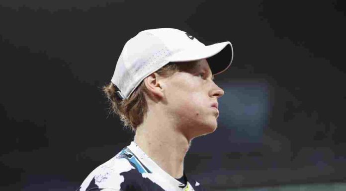 Australian Open, Sinner eliminato all’esordio da Shapovalov