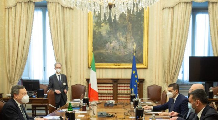 Draghi incontra Regioni ed enti locali,priorità Recovery e piano vaccini