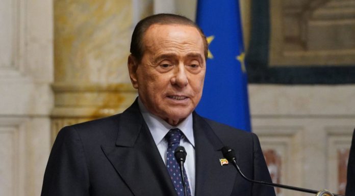 Berlusconi “Sì al green ma non blocchi le opere”