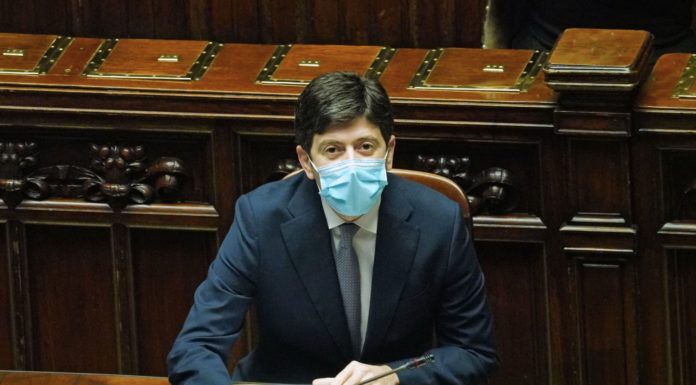 Coronavirus, Speranza vieta attività sciistiche fino al 5 marzo