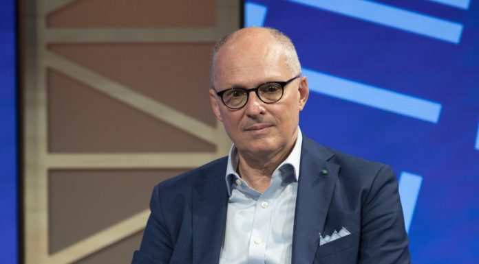 Ricciardi “Così rischiamo, serve strategia ‘no Covid'”