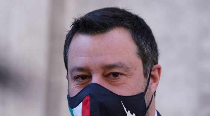 Salvini “Basta allarmismi, ci sarà un cambio di marcia”