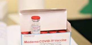 Commissione Ue acquista altre 150 milioni di dosi vaccino Moderna