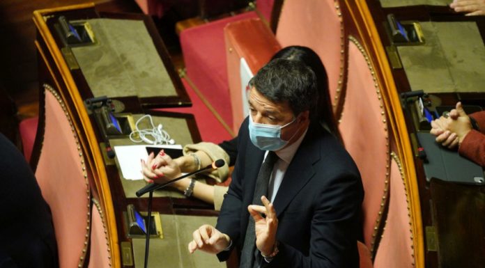 Renzi “Altro che crisi al buio, si vede la luce”