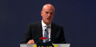 Eni accelera la trasformazione verso l’obiettivo zero emissioni