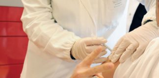 Covid, nel Lazio vaccinati oltre 70 mila over 80