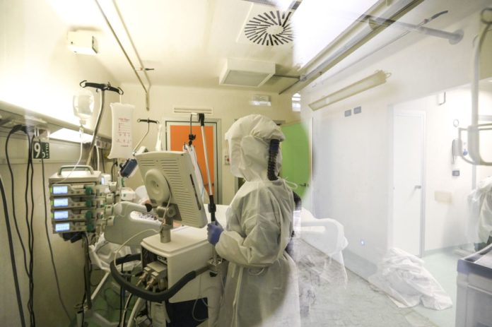 TERAPIA INTENSIVA REPARTO ALTO CONTENIMENTO OSPEDALE SPALLANZANI