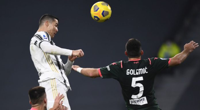 Ronaldo spinge la Juve, doppietta e 3-0 al Crotone