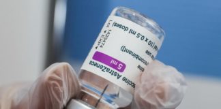 Vaccino, possibile usare Astrazeneca fino a 65 anni