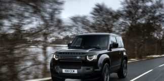Alla Defender V8 si aggiungono le esclusive edizioni speciali