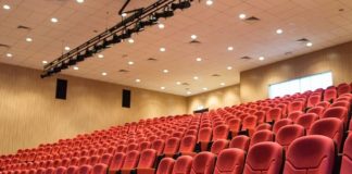 Franceschini “Il 27 marzo riaprono cinema e teatri in zona gialla”