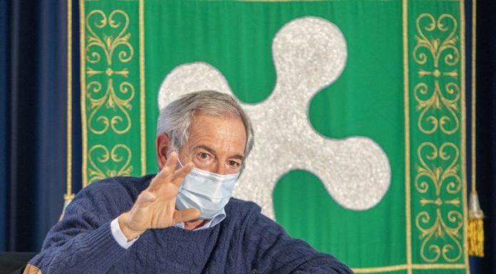 Bertolaso “Una dose di vaccino a tutti, le sole chiusure non bastano”
