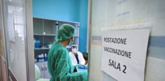 Vaccino, in Emilia-Romagna da lunedì prenotazioni per over 80