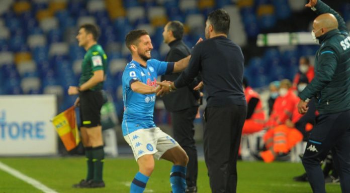 Mertens trascina il Napoli, 2-0 nel derby col Benevento