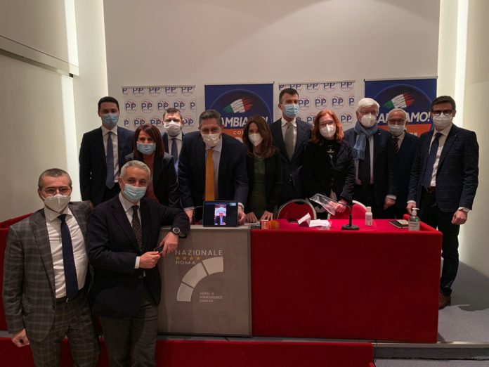 Toti Cambiamo Camera