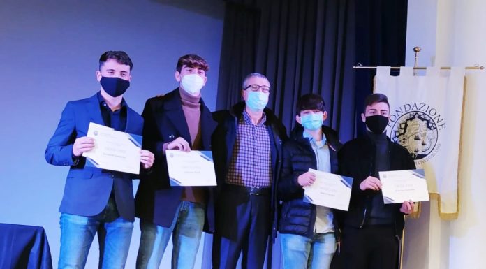 Acri, con “Conoscere la Borsa” il risparmio a portata dei ragazzi