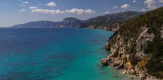 Solinas “Screening e vaccini per modello turismo sicuro in Sardegna”