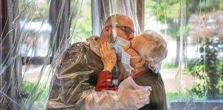 Covid, la pandemia peggiora la salute mentale di giovani e anziani