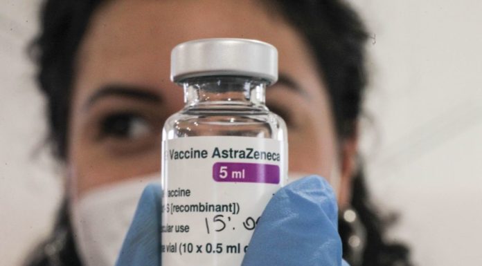 Ema “Vaccino Astrazeneca efficace e sicuro, bisogna stare tranquilli”