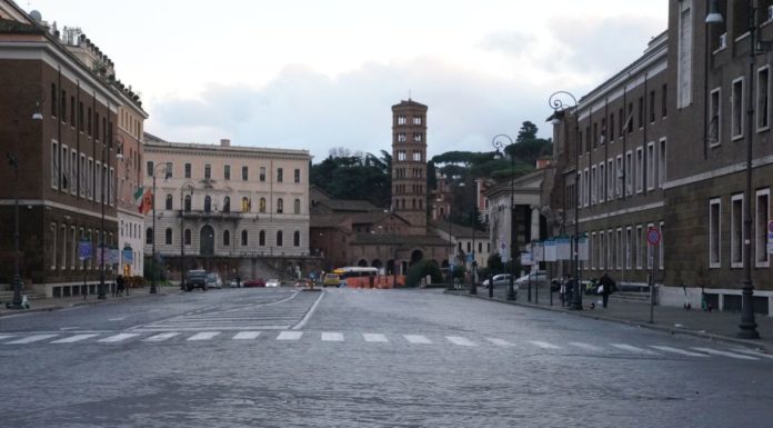 Coronavirus, da lunedì altre 8 regioni in zona rossa