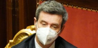 Orlando “Stop licenziamenti fino a ottobre per chi non ha cig”