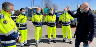 Coronavirus, Bonaccini visita hub di San Pietro in Casale