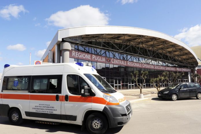 PROSEGUE IL TRASFERIMENTO DEI PAZIENTI AL COVID HOSPITAL DELLA FIERA DEL LEVANTE DI BARI
