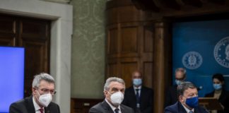 Sindacati a Draghi “Dai vaccini al Dl Sostegni, subito un confronto”