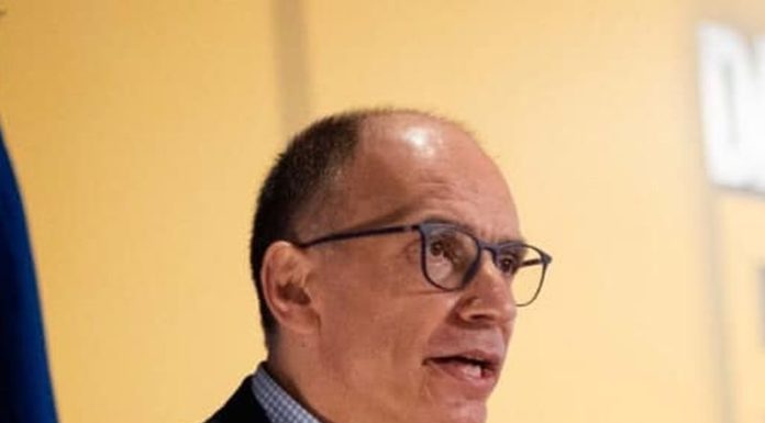 Letta “Fuori dal mondo vertice di soli maschi, bisogna passarsi palla”