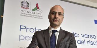 Vaccini, Curcio “L’unico criterio deve essere l’età”