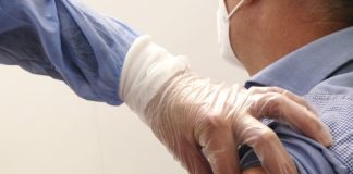 Vaccino, prime dosi Johnson & Johnson dalla seconda metà di aprile