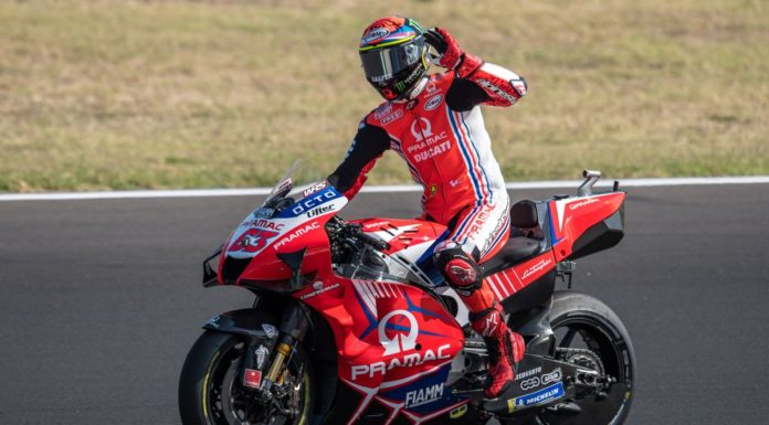Bagnaia pole in Qatar su Quartararo e Vinales, Rossi 4°