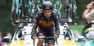 Van Aert vince la Gent-Wevelgem davanti a Nizzolo e Trentin
