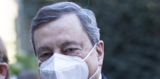 Draghi “Europei ingannati da alcune case farmaceutiche”