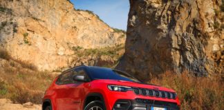 Compass 4xe Trailhawk apre una nuova era per Jeep