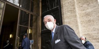 Vaccino, Aifa “In arrivo 17 milioni di dosi Pfizer e 7-10 milioni J&J”