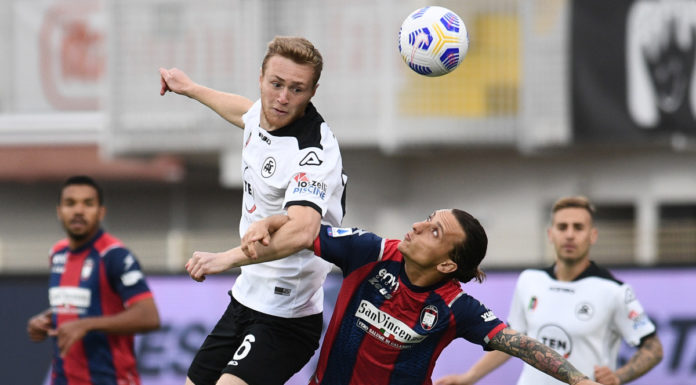 Rimonta Spezia allo scadere, 3-2 al Crotone