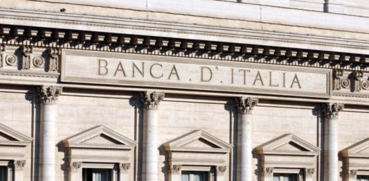 Il conflitto in Medio Oriente rallenta la crescita, Bankitalia stima il Pil a +0,5% e l’inflazione al 2,6% nel 2026